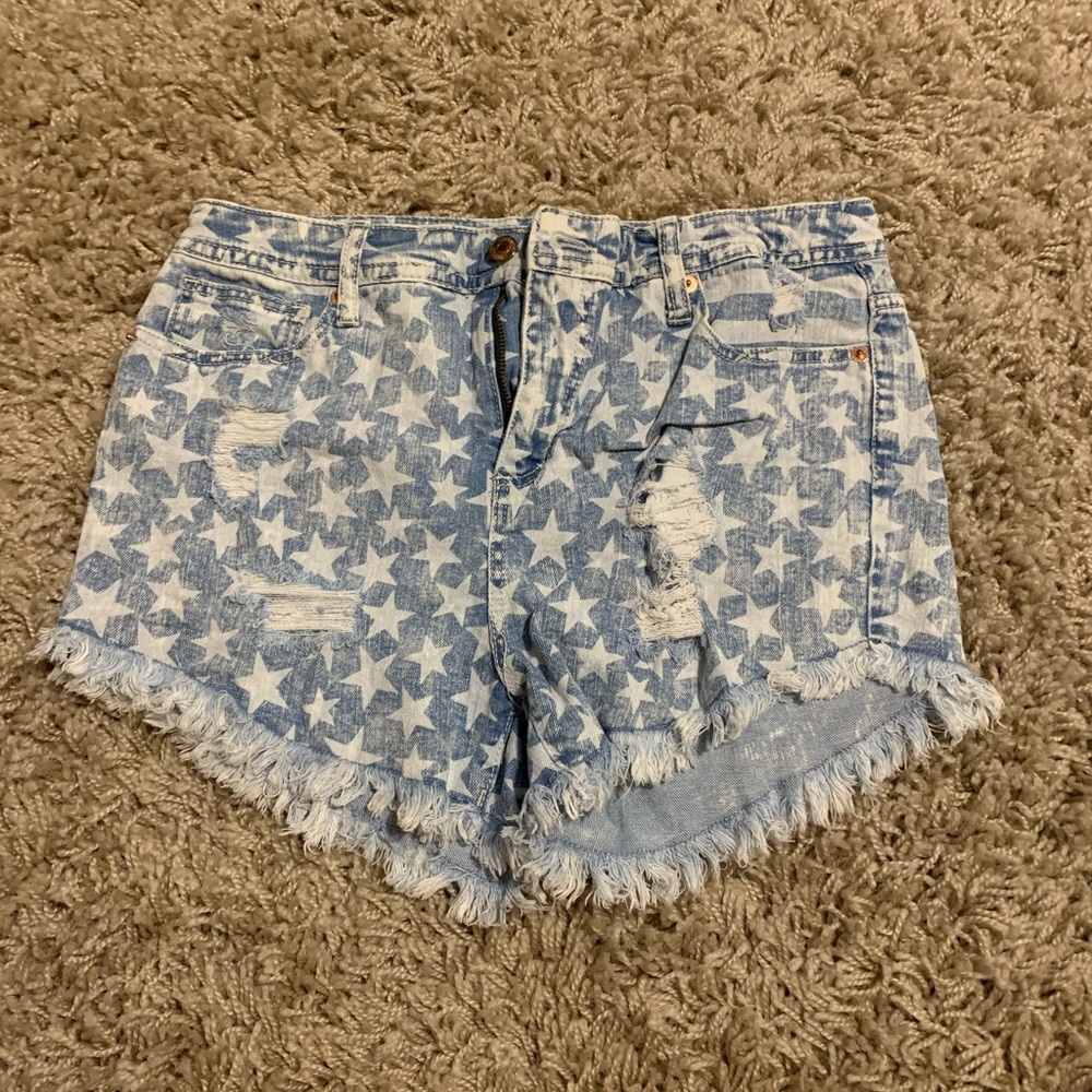 Star shorts
